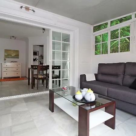 Del Parque Flats Malagueta فندق مالقة